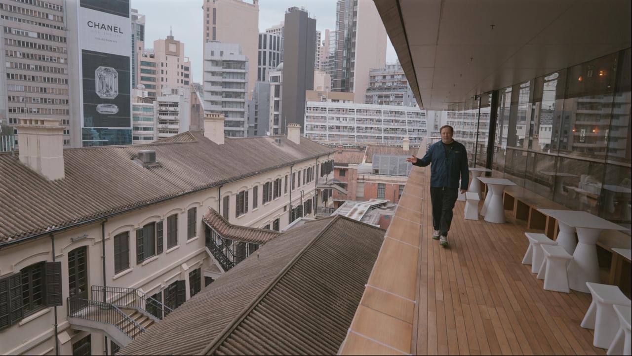 Shooting Sergei Minaev in Hong Kong